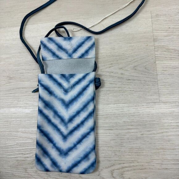 Free People Let's Dance Phone Crossbody Bag Leather Mini Pouch Phone Mini Blue - Picture 4 of 5